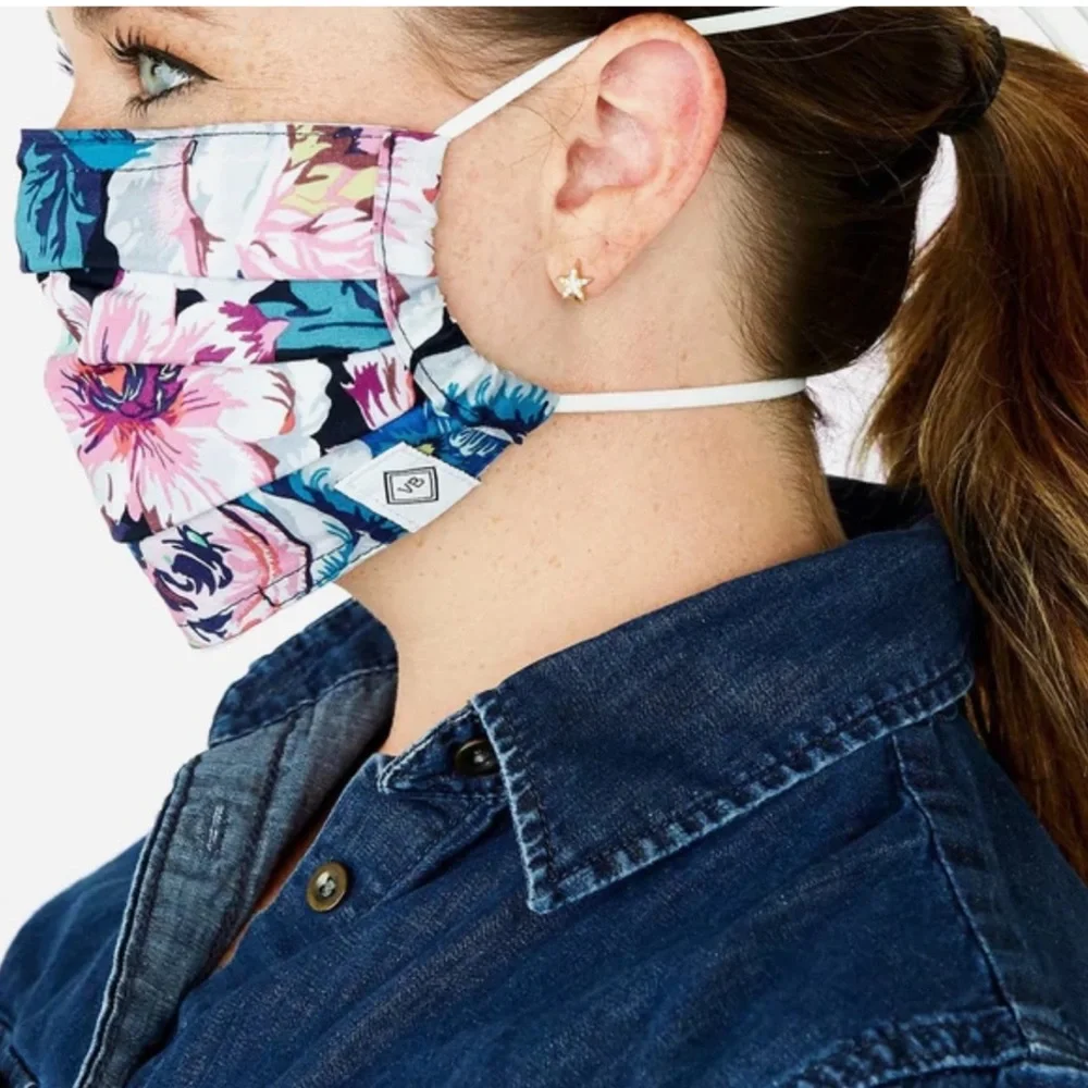 Vera Bradley Fitted pleated Face Mask various patterns Adjustable elastic NWT